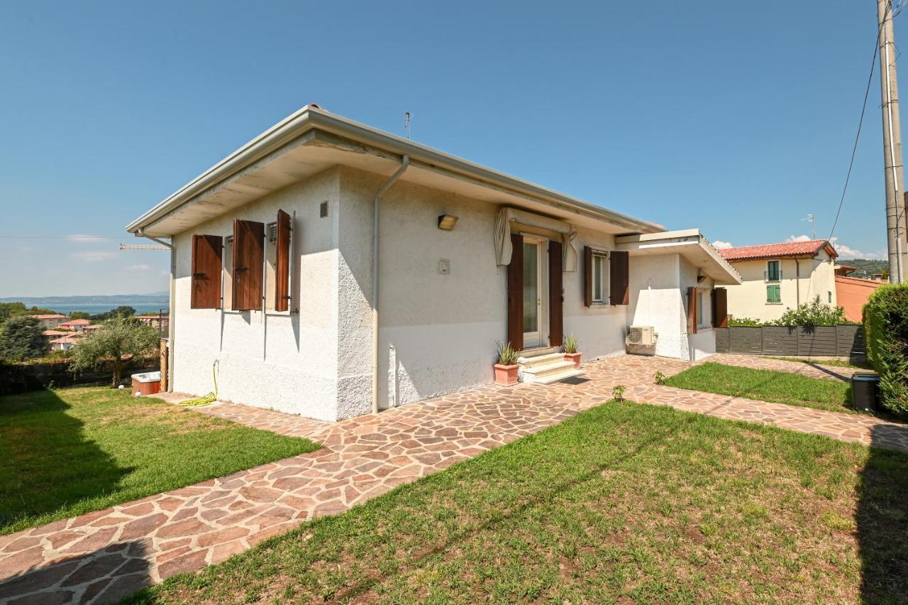 Villa Marilyn View - Pool, Garden, Whirlpool Private