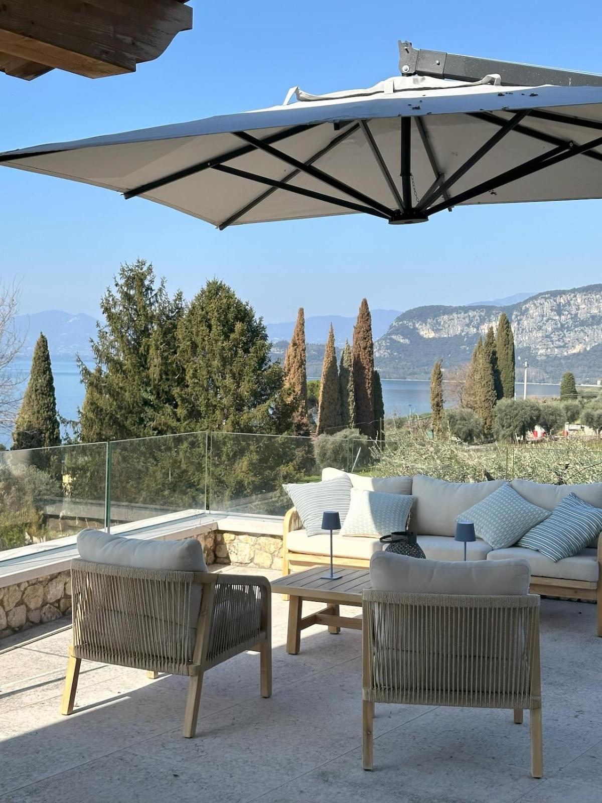 Breathtaking In Pool & Garden Vilă *