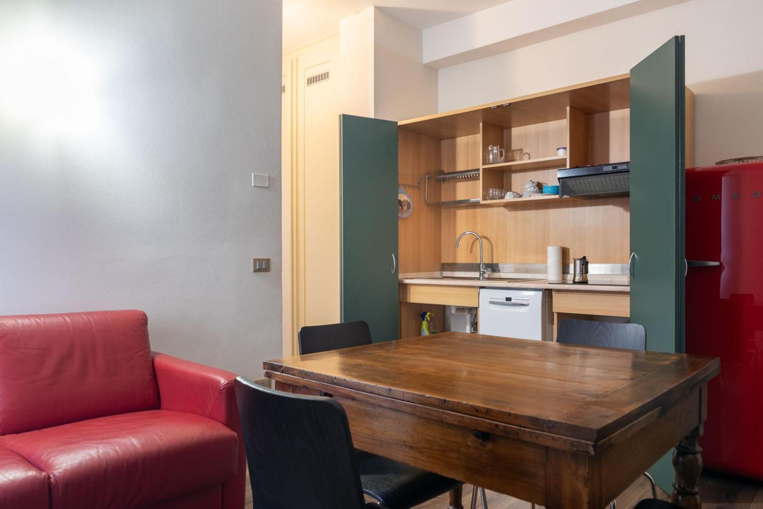Apartment Bhd 1 *