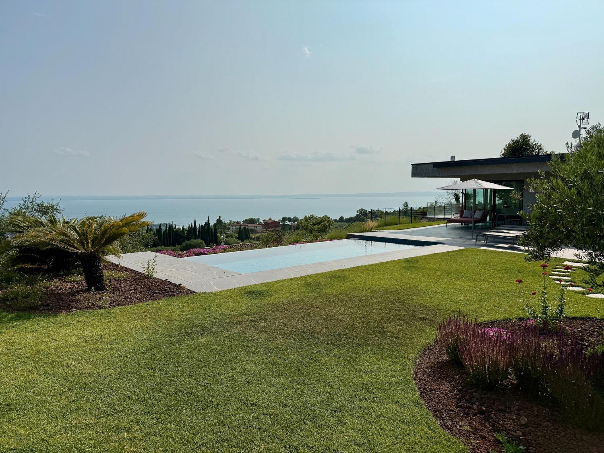 Vallonga Villa