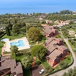 Apartments Blue View - Residence Casetto Bardolino - Regarda Travel