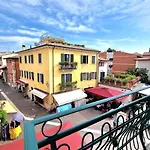 Center View Apartment