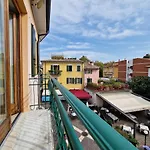 Center View Apartment