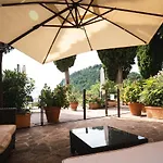 Dama Del Lago