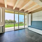 Villa Sunny Lake Suites
