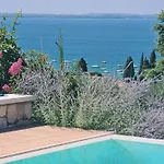 Breathtaking Villa In Bardolino Pool & Garden