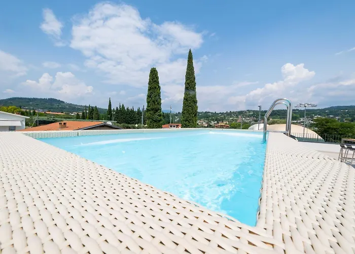 Apartmentsgarda - Residenza Maycol
