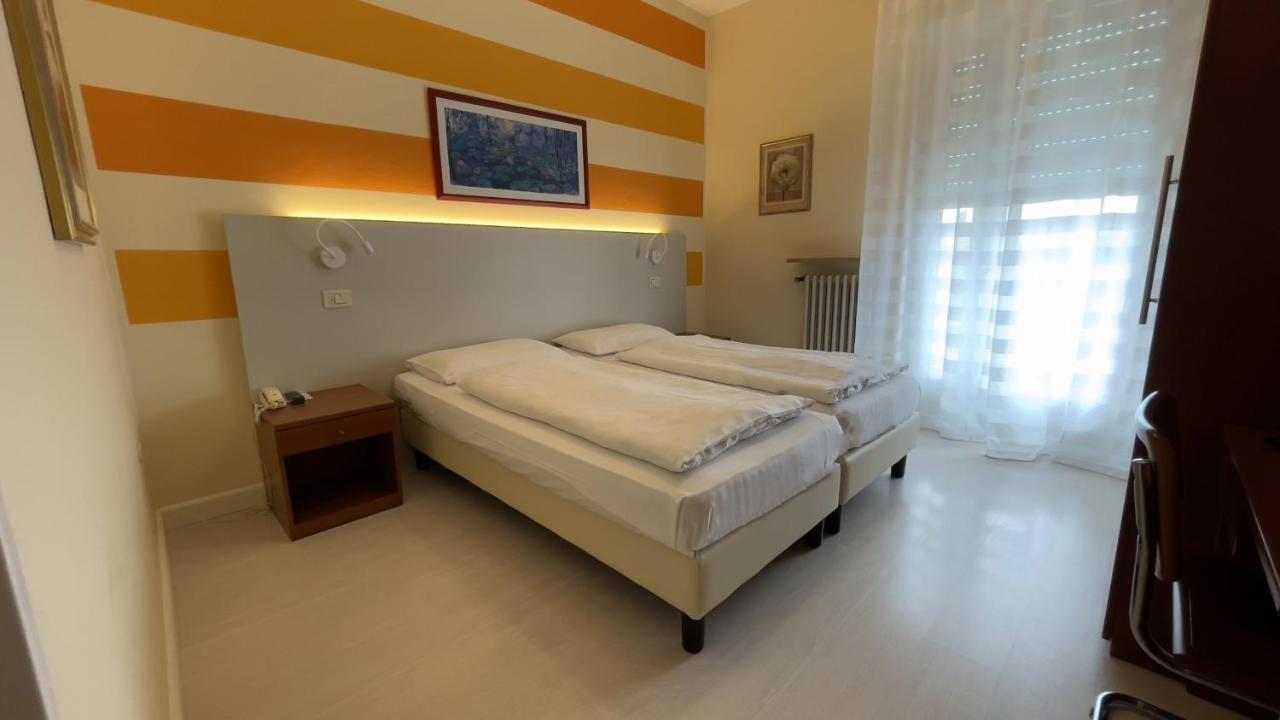 Paradiso Hotel 3*