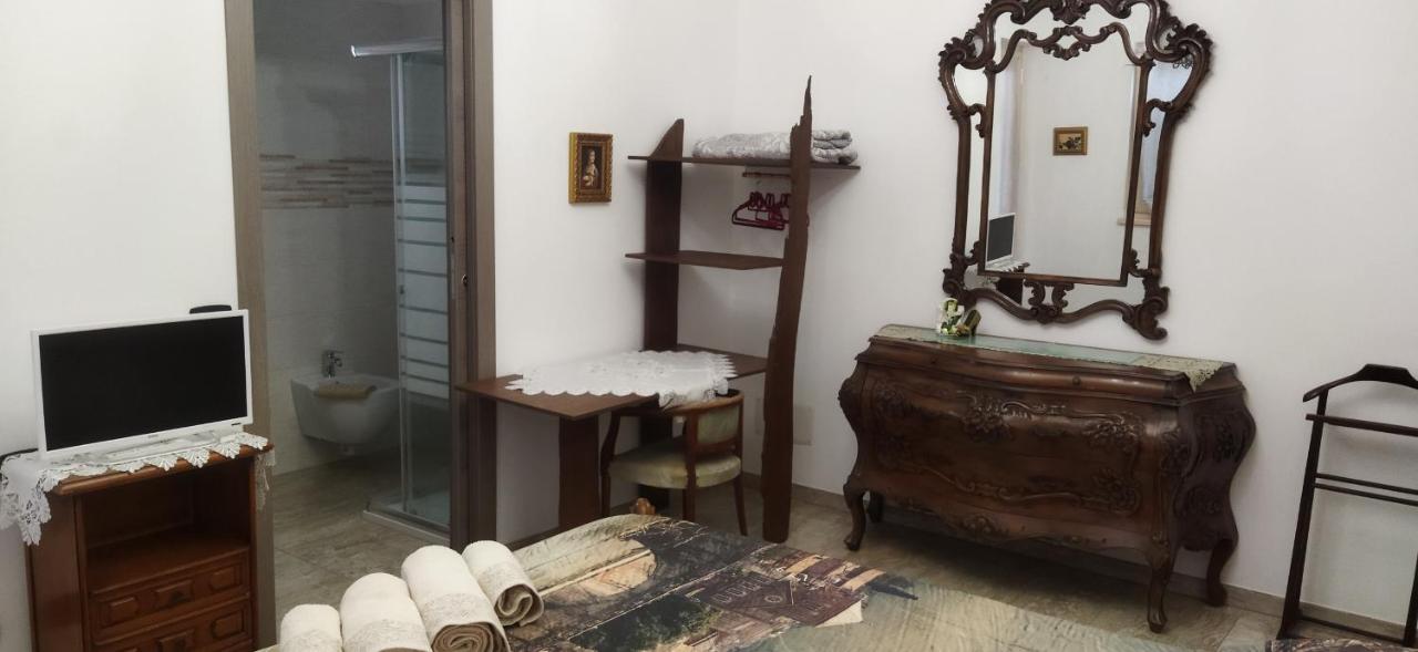 Homestay Rosa Dei Venti Sul Garda
