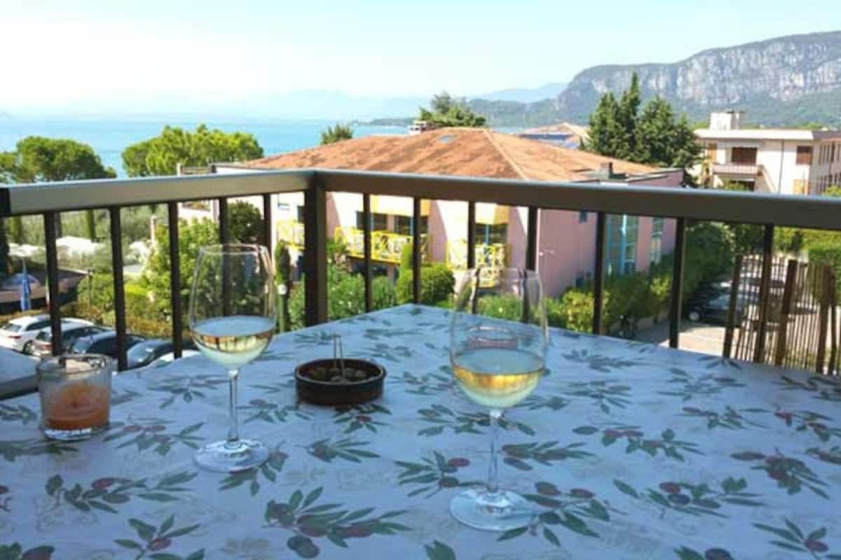 Ferienwohnung Mit Seeblick & Privatem Apartment