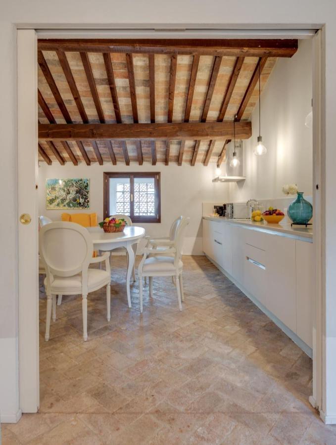 Rambaldi Apartments In Casa Nr 1 Apartment