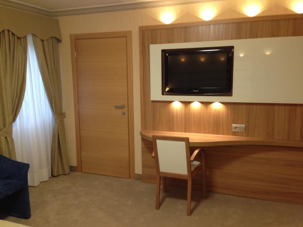 Hotel Vela D'oro Dependence 2*
