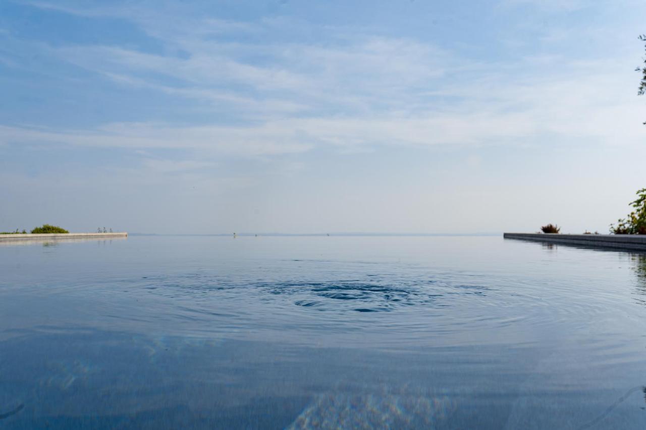 Dama Del Lago Apartment