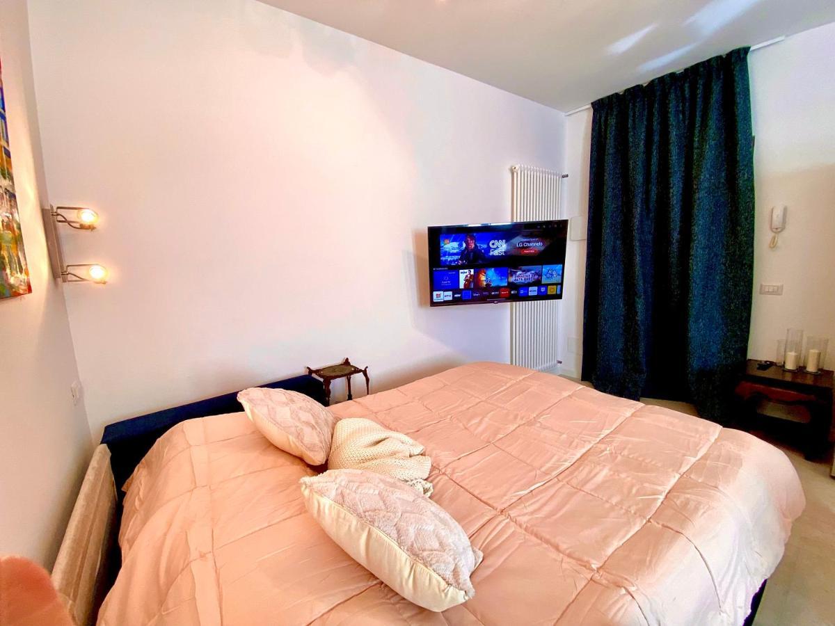 Alice Silver Apartment