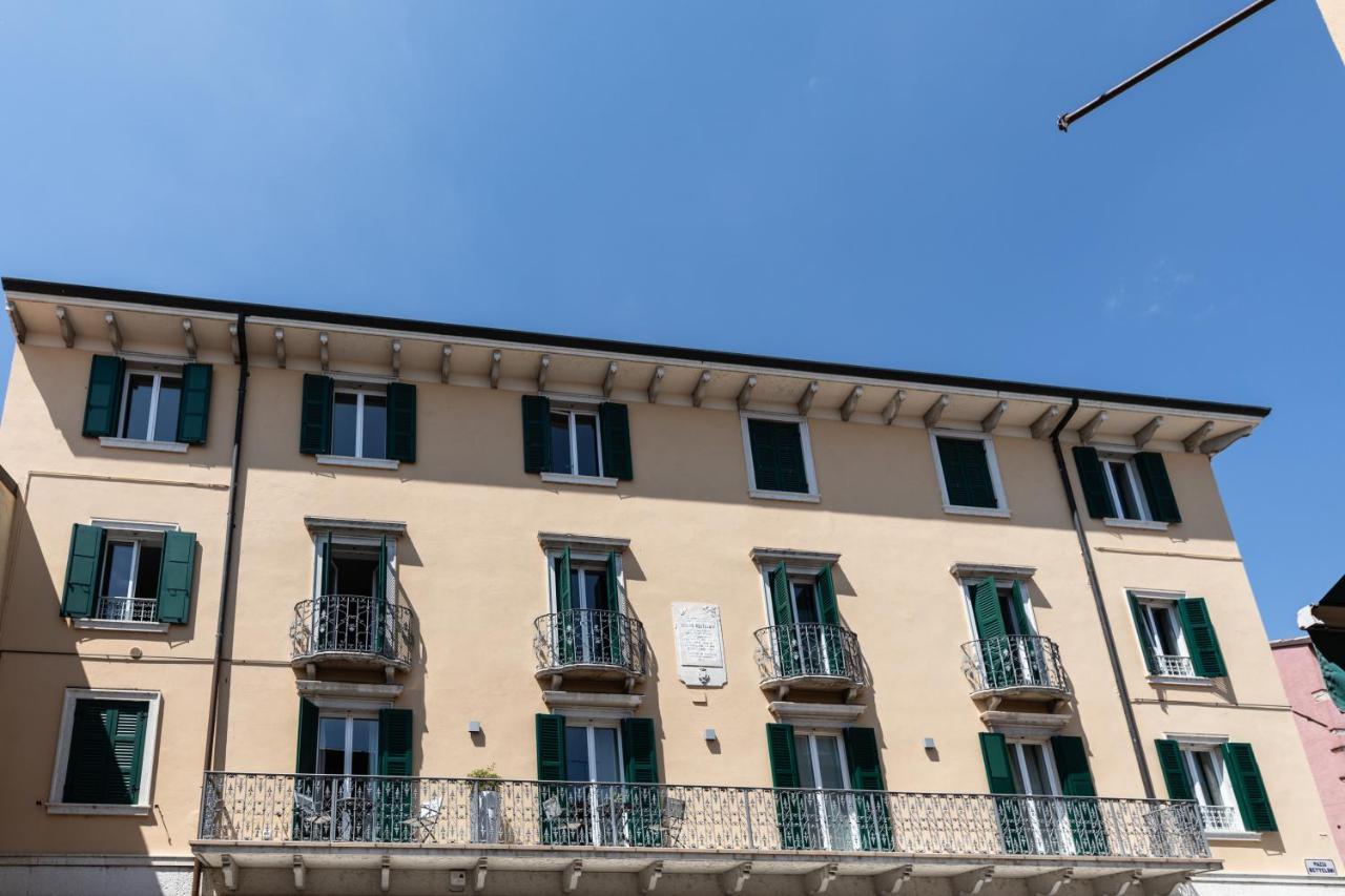 Palazzo Betteloni * Bardolino