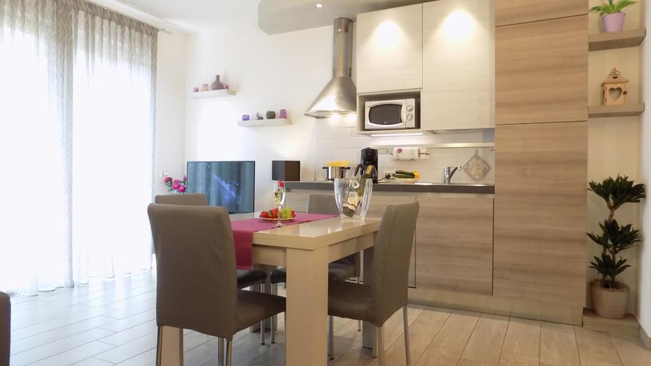 Apartment Millyholidays - Lilla - Center - Nearby - Private Garden - Pool