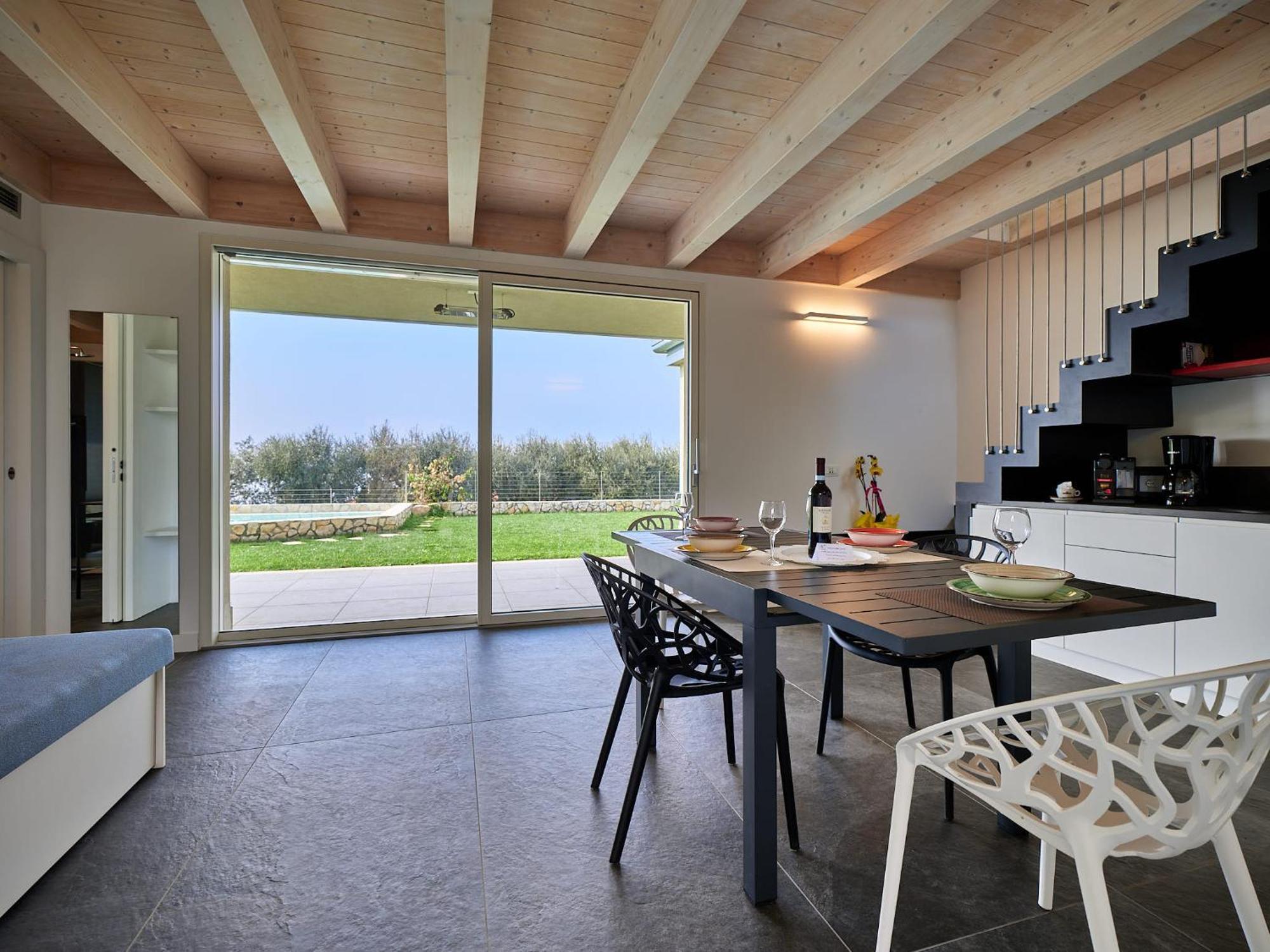 Sunny Apartment Bardolino