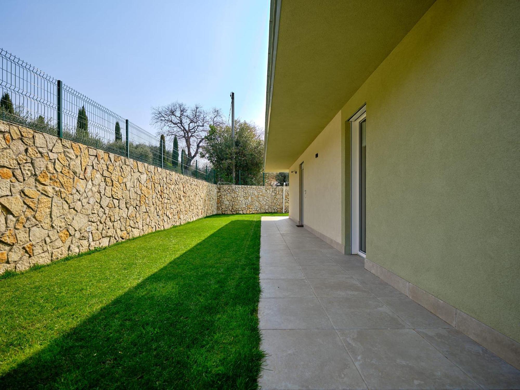 Sunny Apartment Bardolino