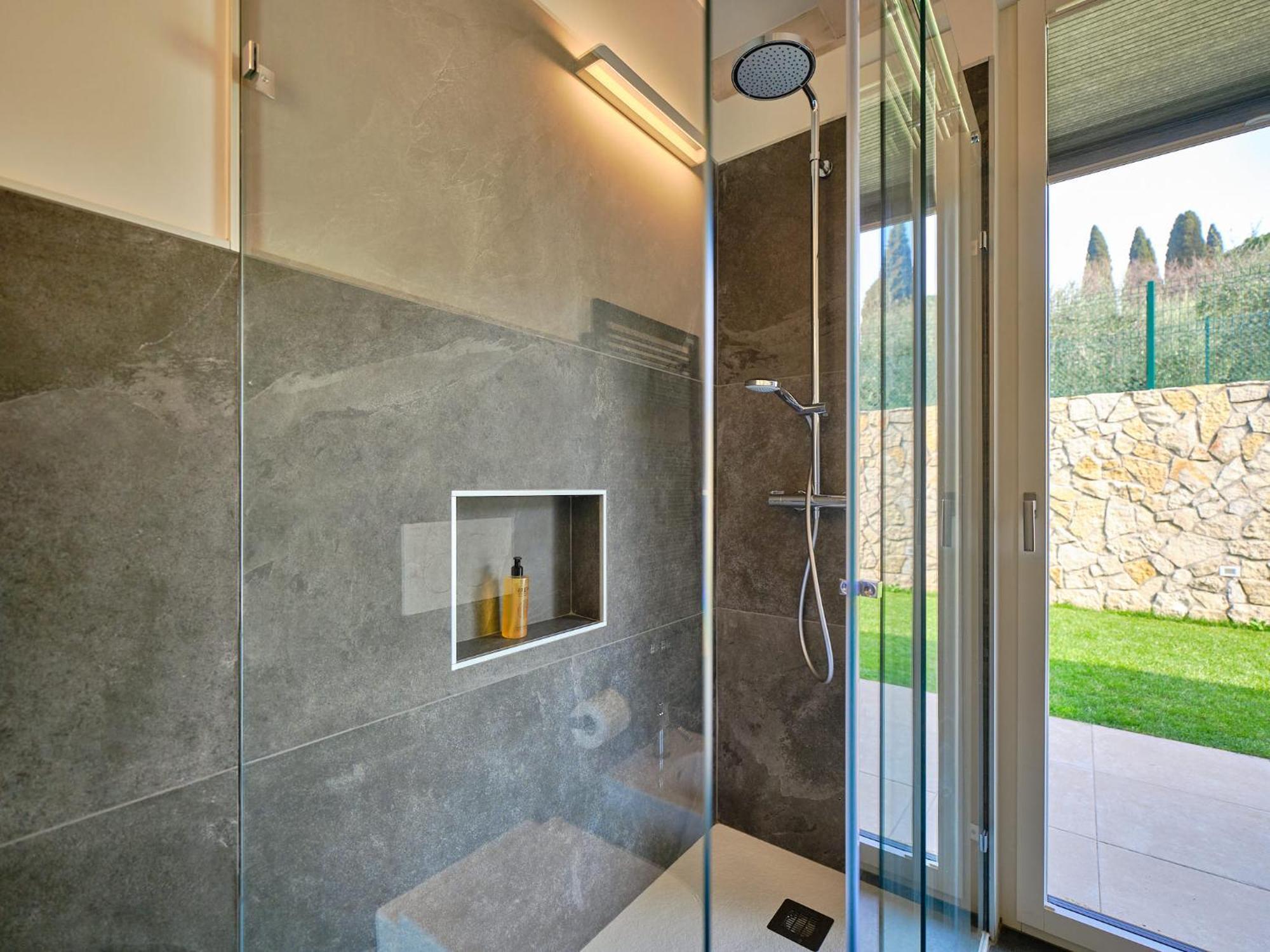 Sunny Apartment Bardolino