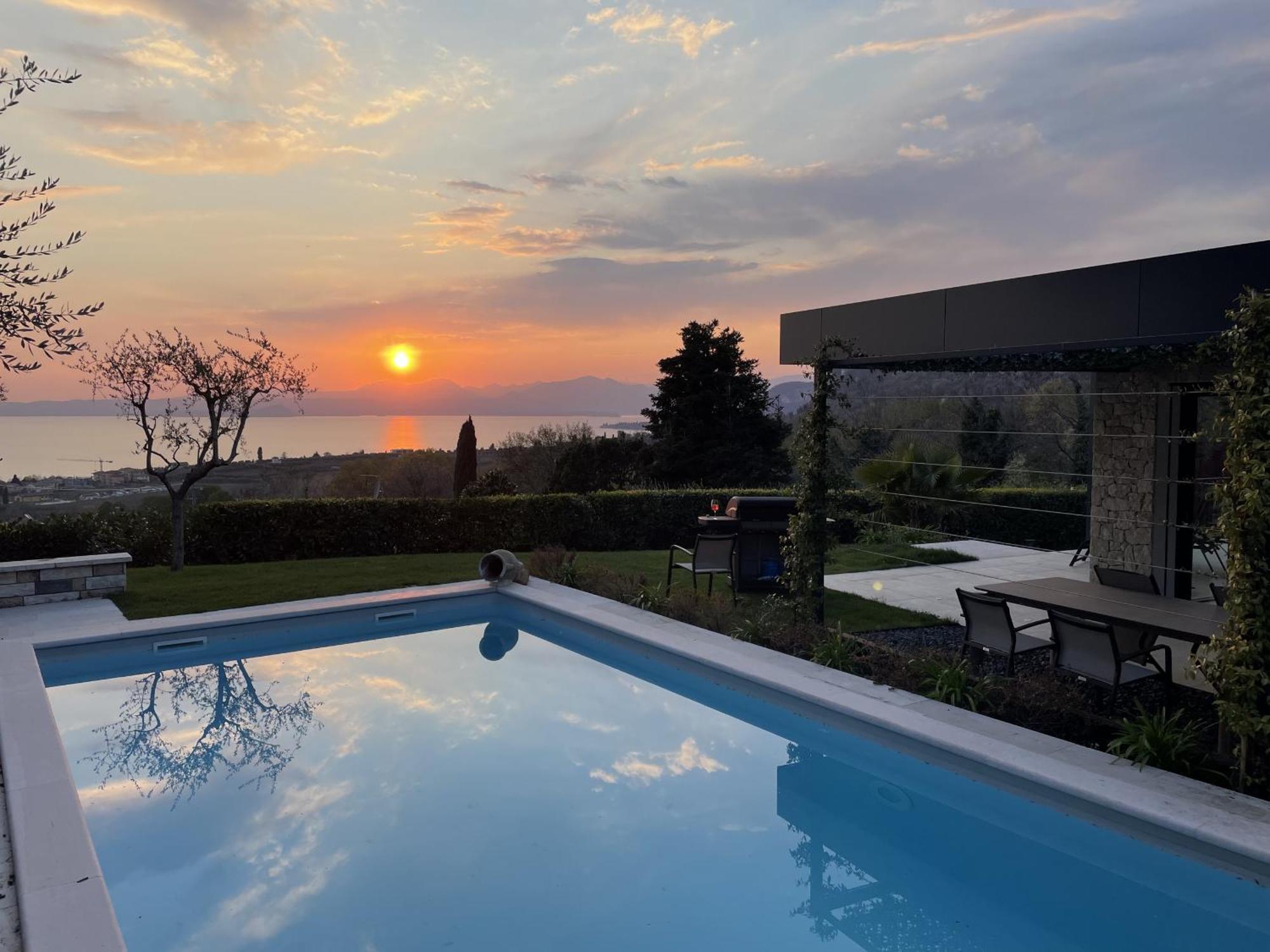 Luxury Orizzonti - Regarda Travel Villa Bardolino