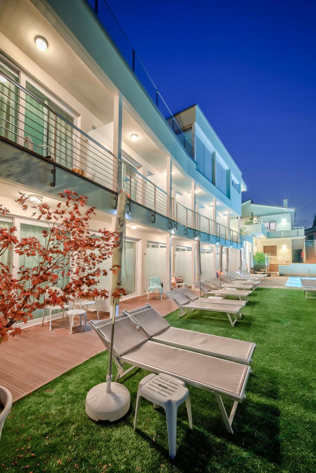 Hotel Katy 3*