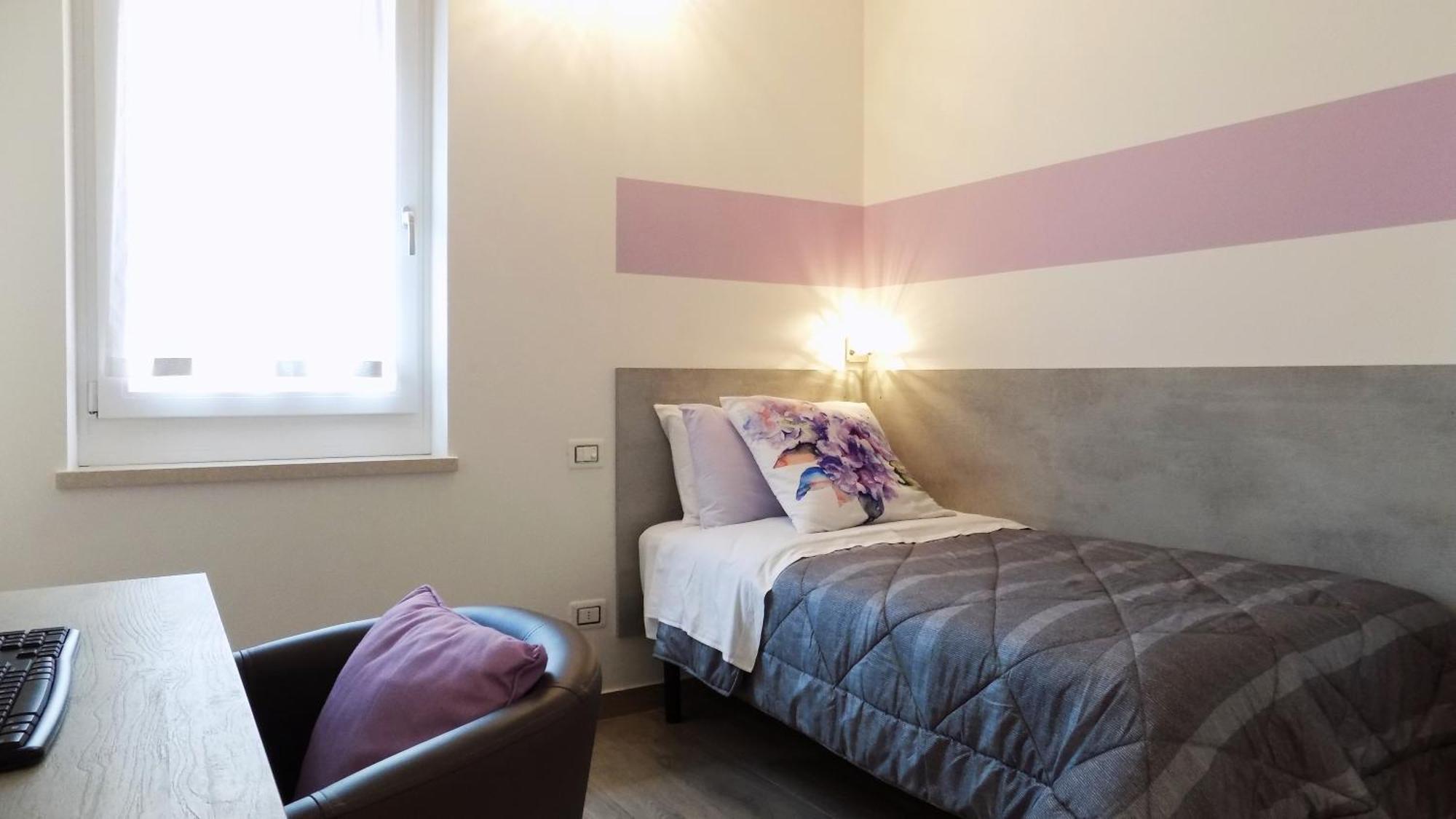 Apartment Millyholidays - Lilla - Center - Nearby - Private Garden - Pool *
