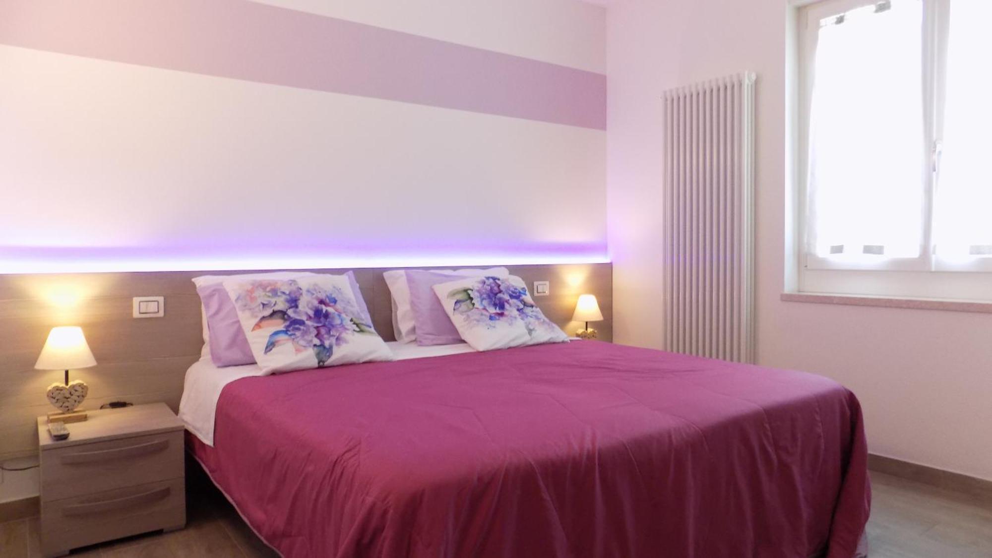 Millyholidays - Lilla - Center - Nearby - Private Garden - Pool Apartment *