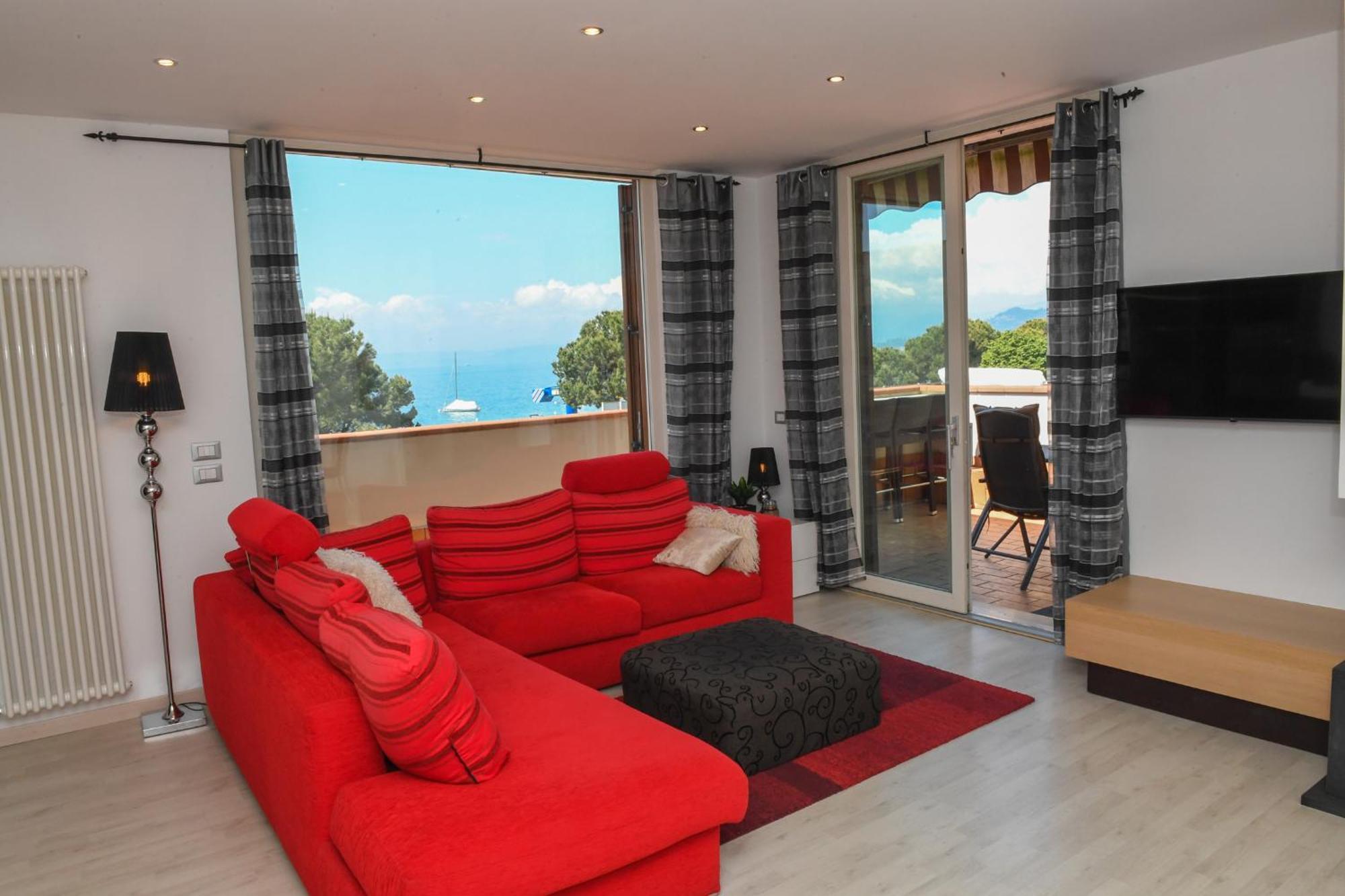 Favola Bella The Panoramic Penthouse *
