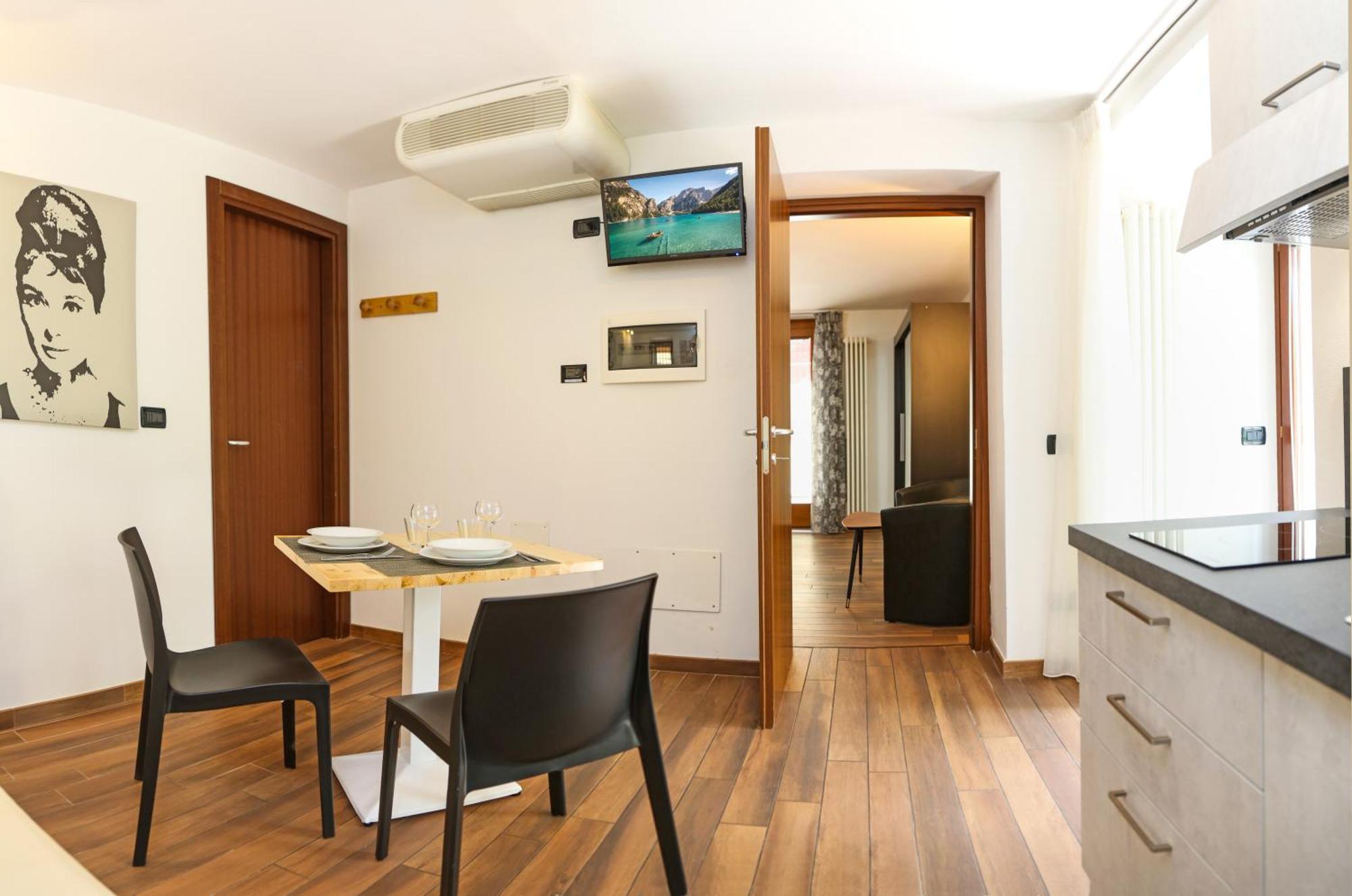 Colombara Aparthotel