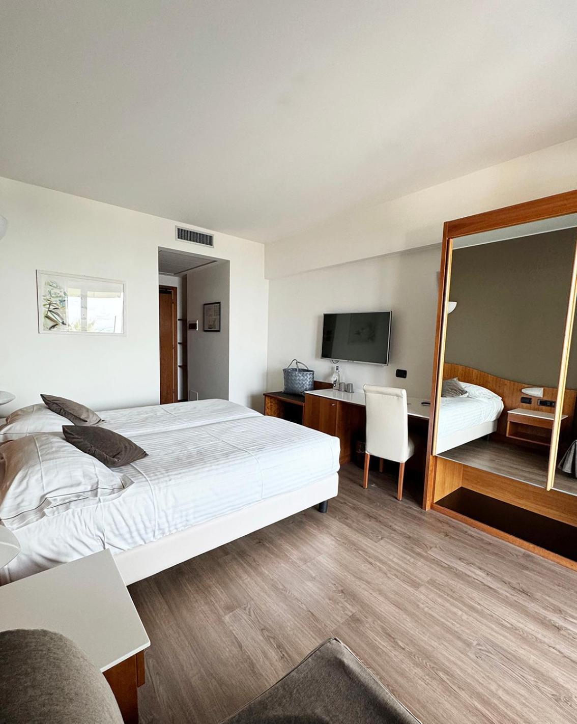 Hotel Villa Letizia 3*