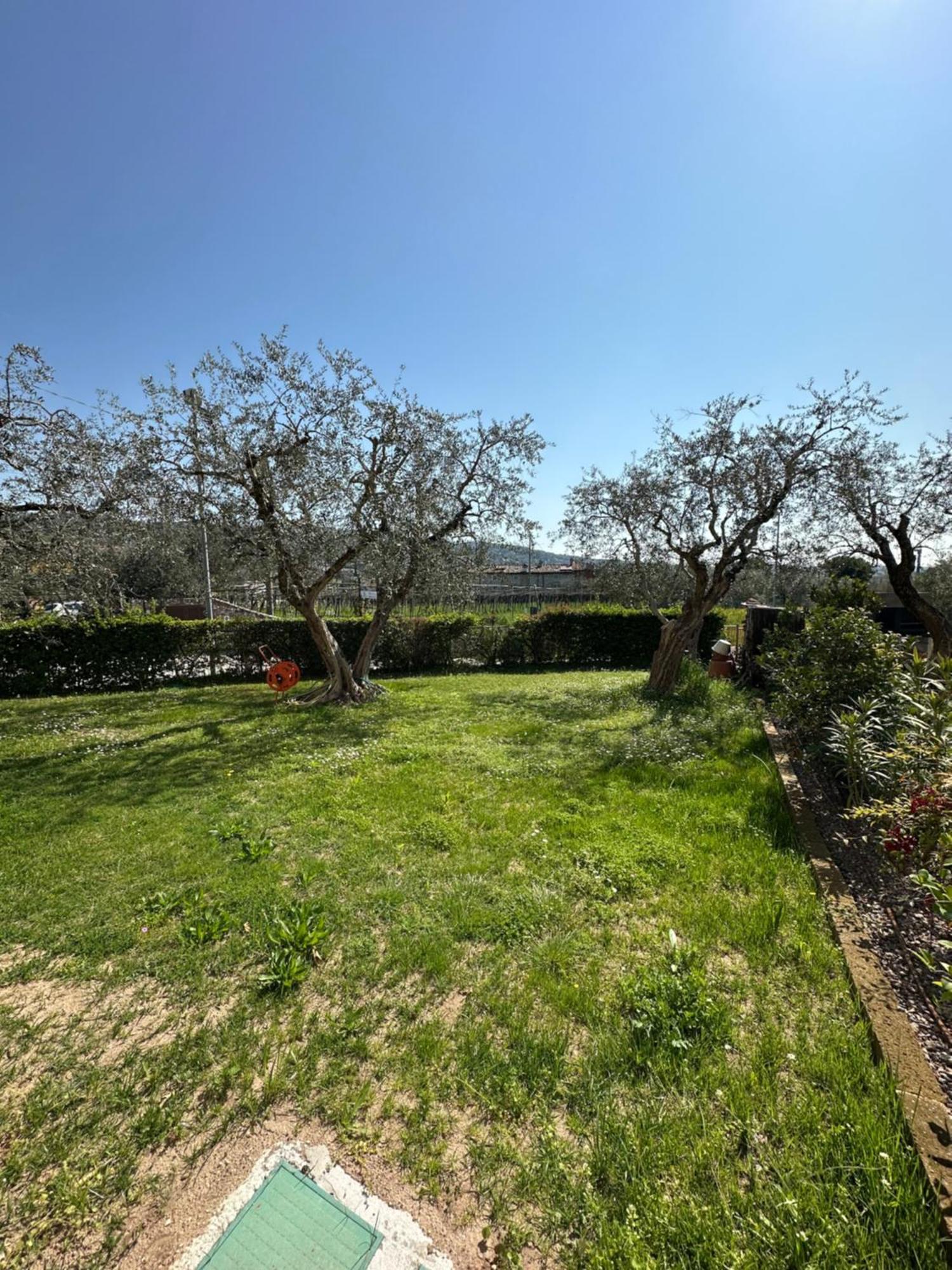 Con Giardino A 10 Minuti Dal Centro Bardolino