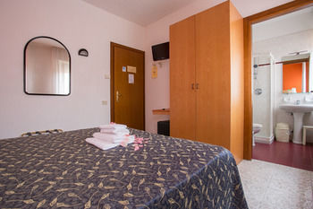 Hotel Benacus 2*