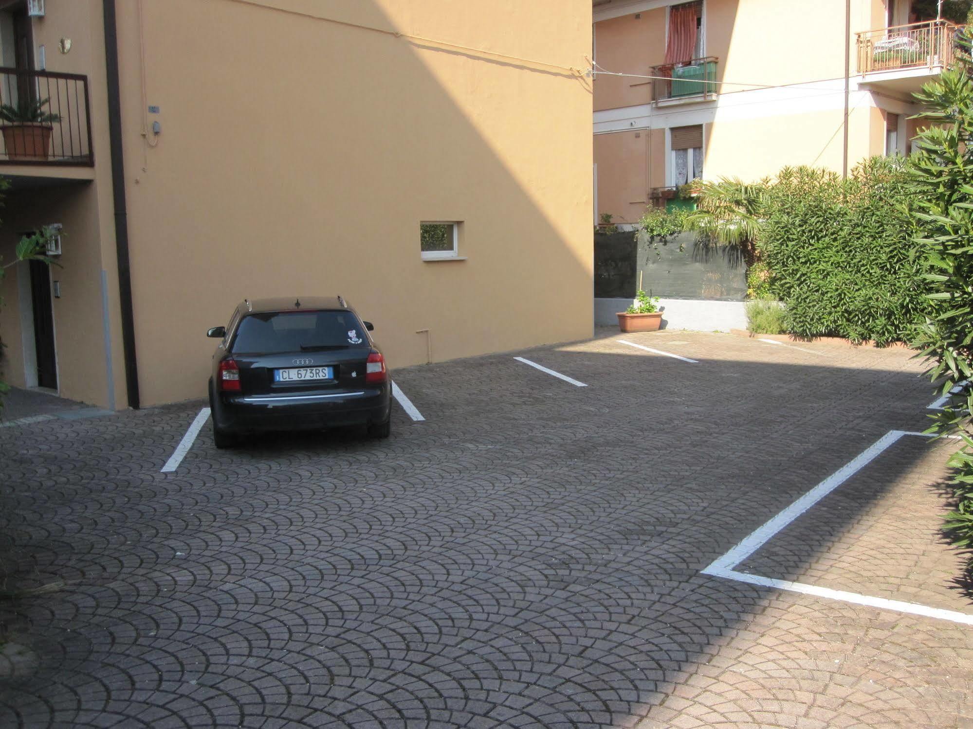 Benacus Hotel 2*