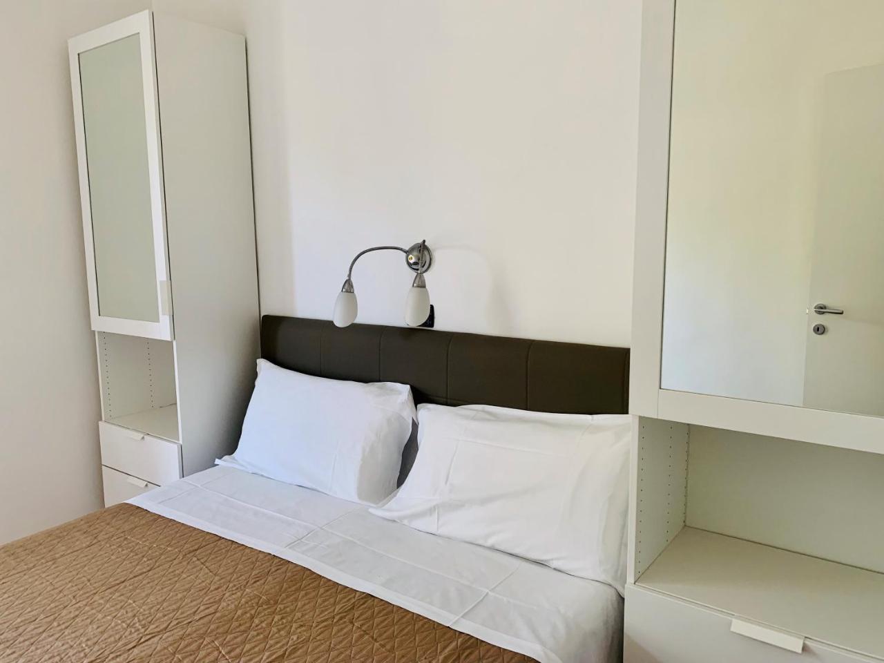 Aparthotel Front *