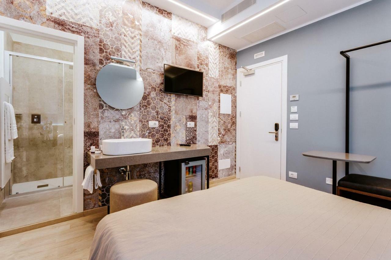 Katy Hotel 3*