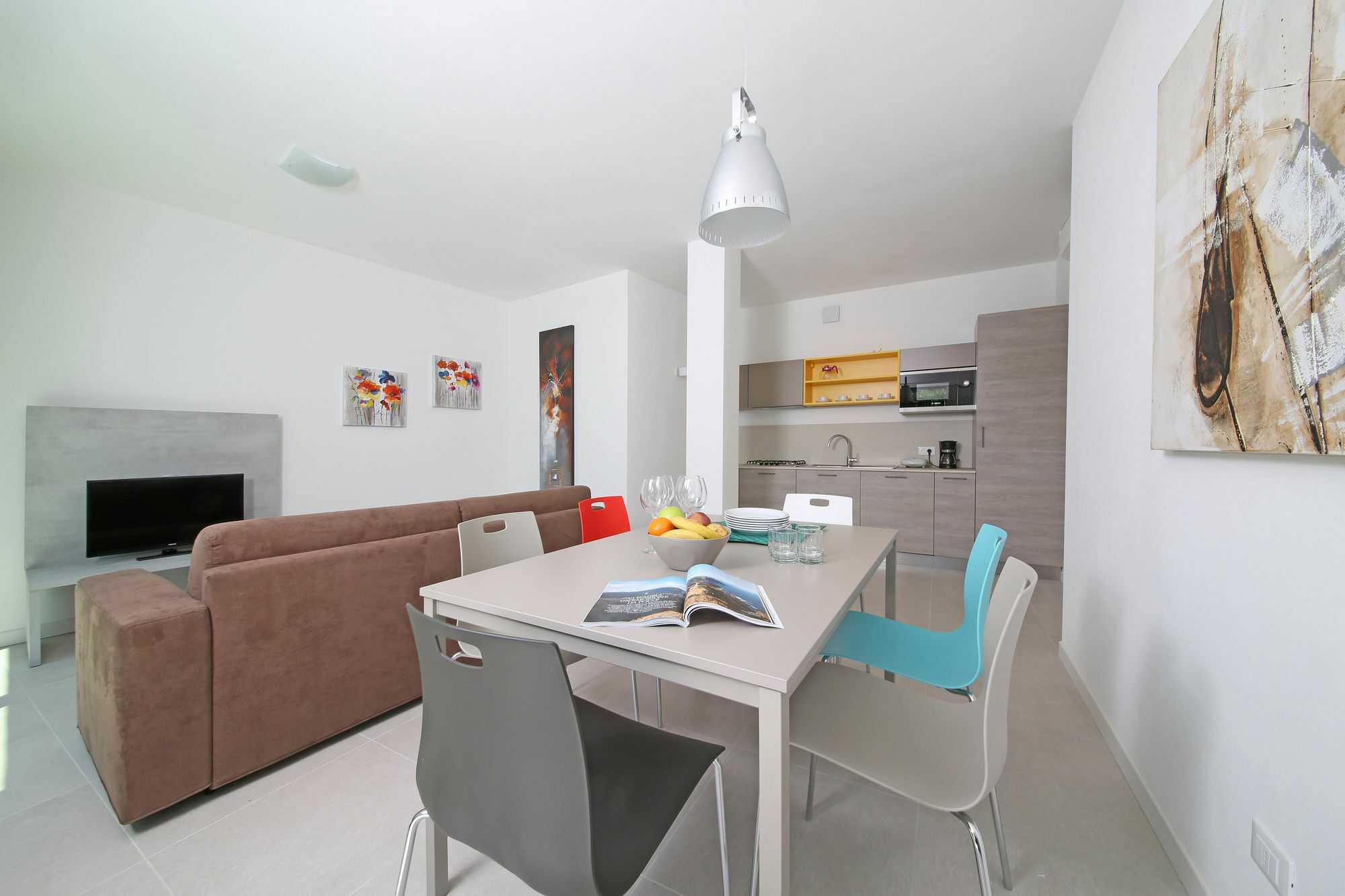 T14 Apartment *