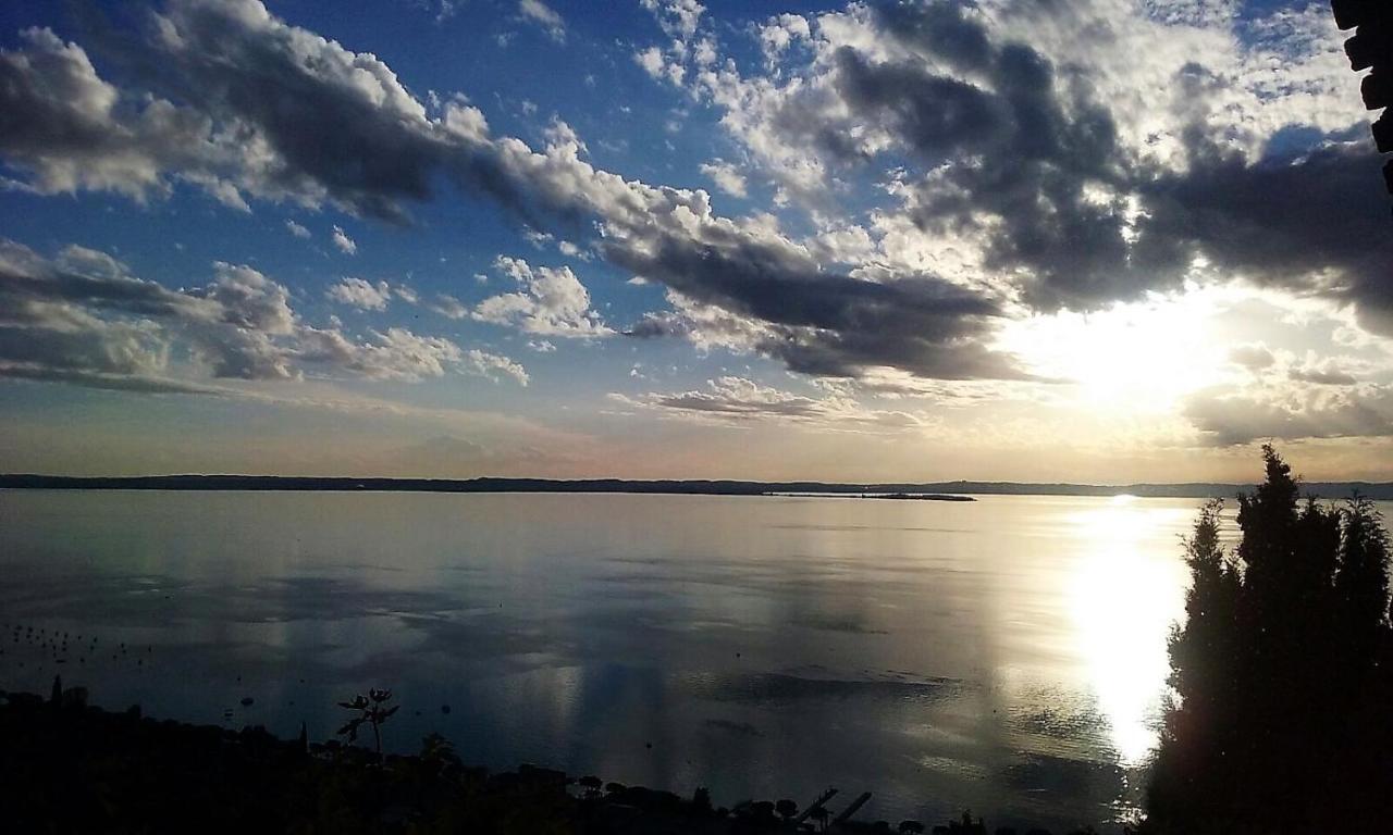 Dama Del Lago