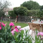 Cisano Holiday Apartment