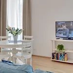 Rambaldi Apartments In Casa Nr 6 With Shared Terrace