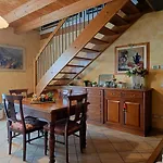 Bed & Breakfast Lucy