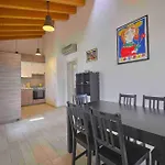 Schoenes Ferienhaus Villetta Batik