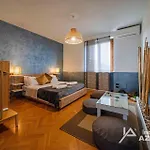 Villa I Roccoli - Immobiliare Azzurra