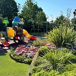 Sisan Family Resort