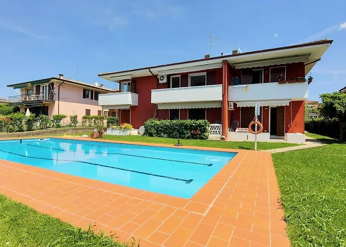 Chiara Pool Apartment
