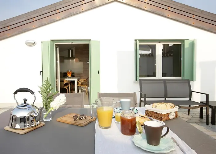 Mariposa Apartments