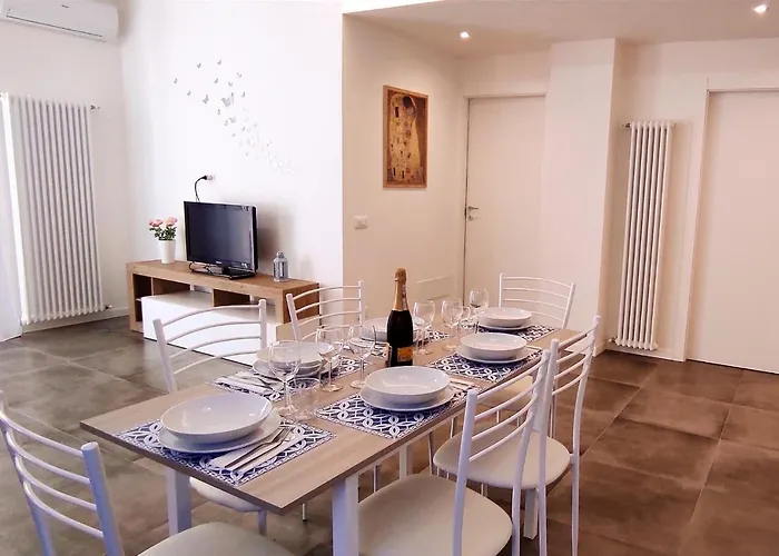Lux Family Apartment