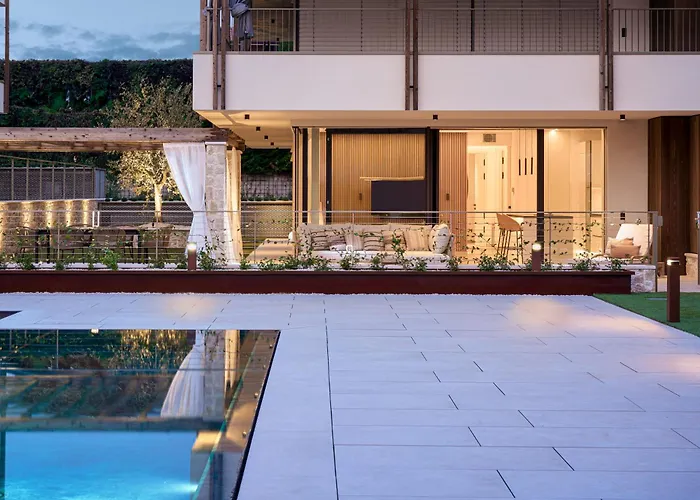 Salvatorehomes - Pure Luxury In The Centre Of Bardolino With Pool & Private Garden - Casa Olivia - A 5 Star Luxury Collection At Lake Garda