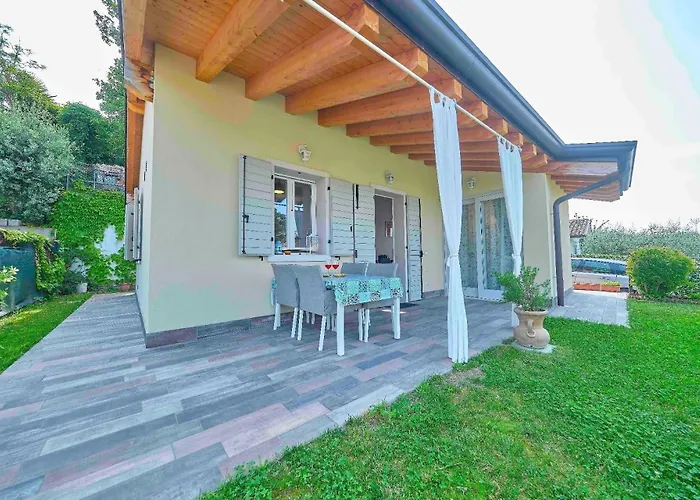 Schoenes Ferienhaus Villetta Batik