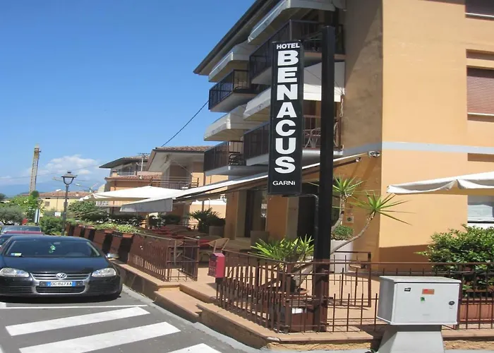 Hotel Benacus