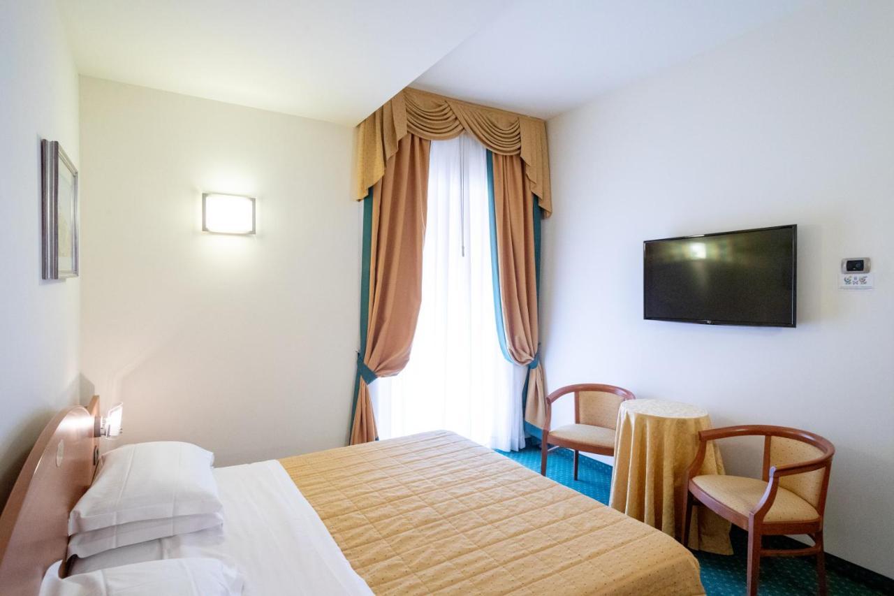 Capri Hotel Bardolino